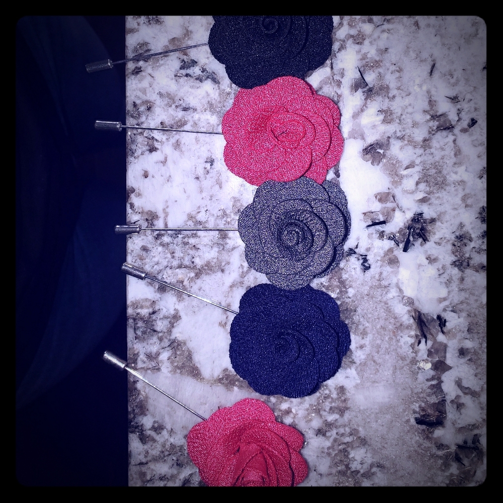 Flower Boutonnieres - Picture 1 of 1